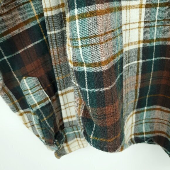 VTG L.L. Bean 100% Cotton Plaid Flannel Button Shirt S/M Cream/Green/Brown - Picture 8 of 16